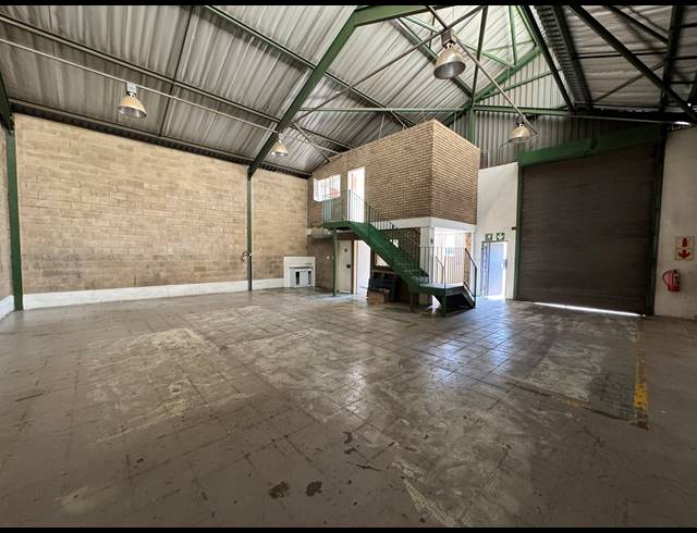 166M² WAREHOUSE TO LET IN ROBERTVILLE